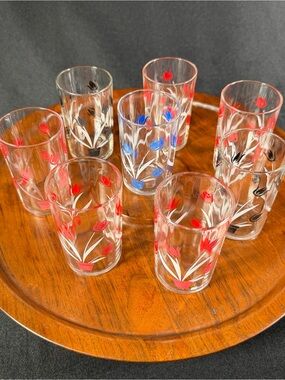 Vintage Floral Glass Tumbler Set - Red and Blue Tulip Design